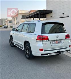 تويوتا لاندكروزر